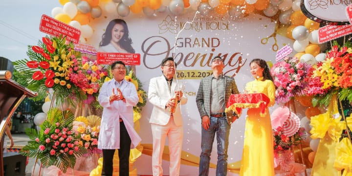 Tổ Chức Lễ Khai Trương Ấn Tượng, Thu Hút Khách Hàng