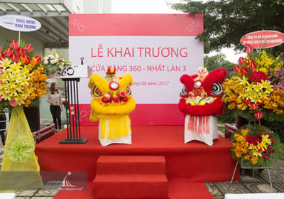 Mẫu Khai Trương Sang Trọng Được Ưa Chuộng